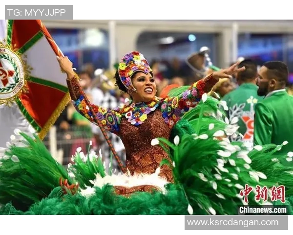 巴西足球明星夜店狂欢视频曝光引发热议与粉丝热情互动